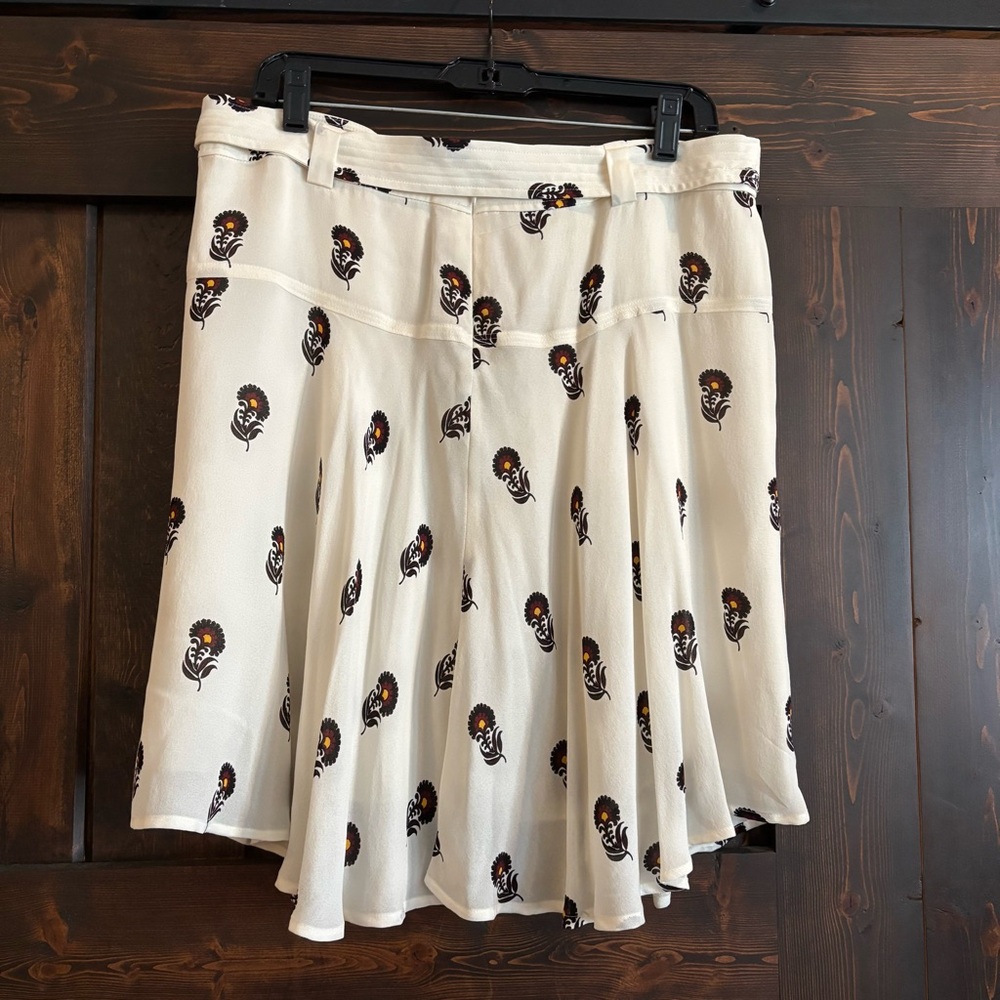 ❗️FINAL❗️A.L.C. White Belted Skirt with Black and Red Floral Pattern 12 Silk - Picture 2 of 9